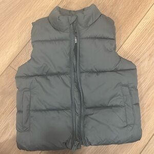 2T Old Navy Puffer Vest with fleece lining